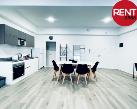 Piso amplio y luminoso en casco porteño – REF. T3